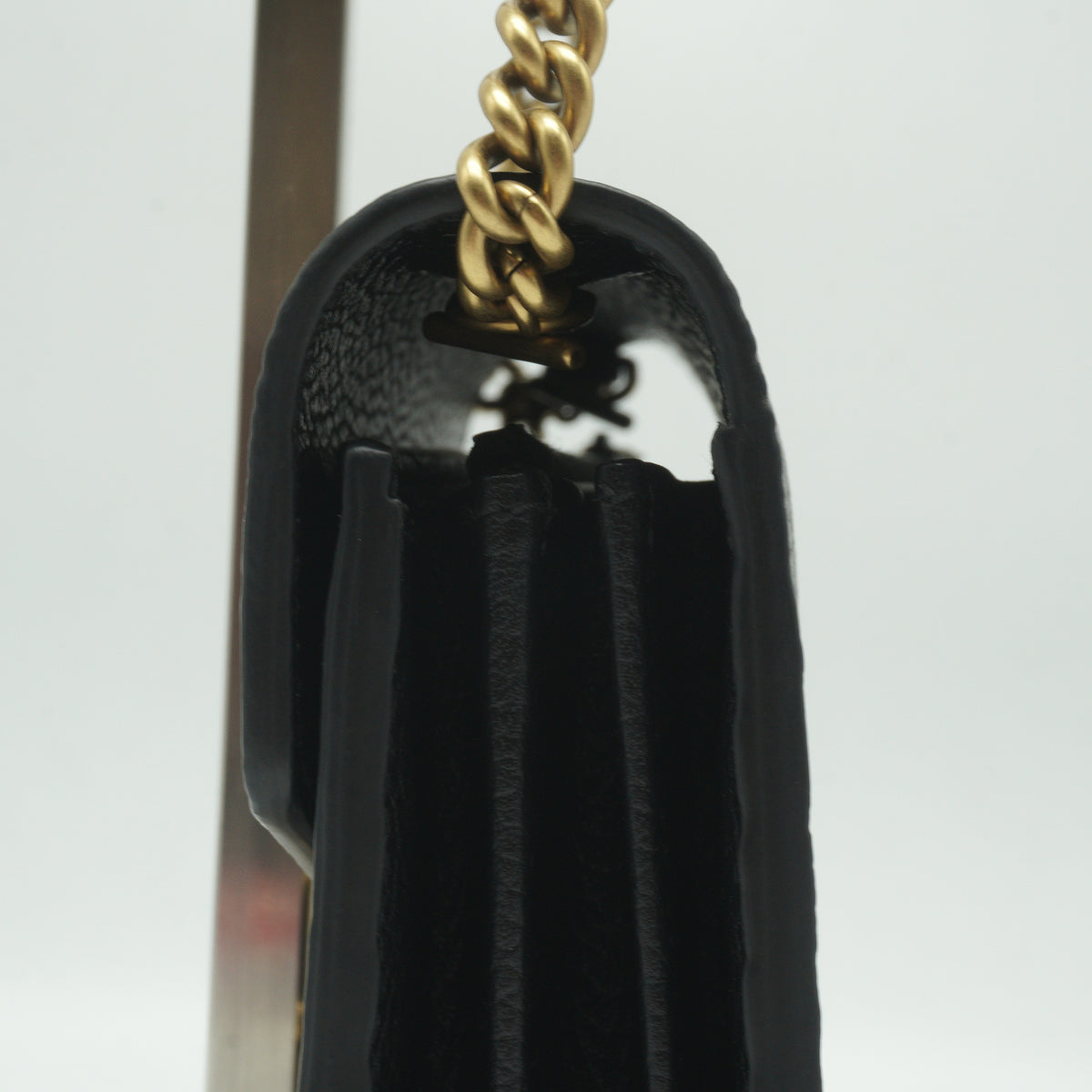 Gucci GG Marmont Textured Leather Wallet On Chanin Black GHW