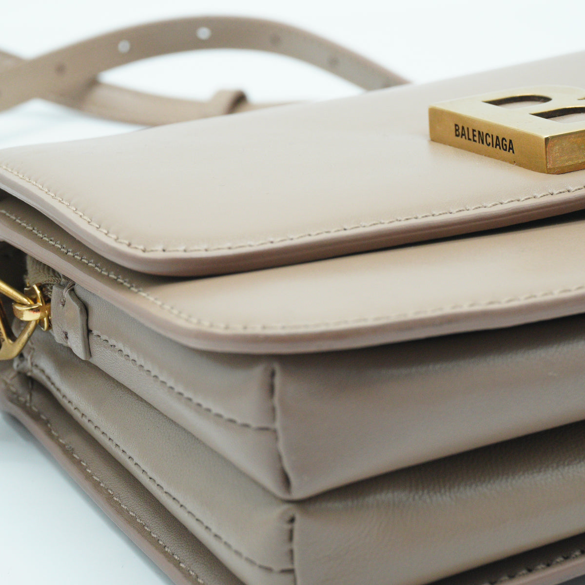 Balenciaga	B Small Crossbody Bag Tan GHW