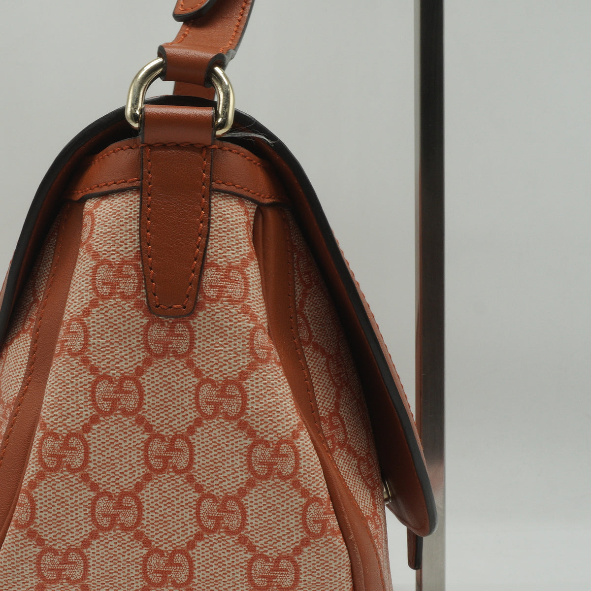 Gucci GG Supreme Stirrup Crossbody Bag Large SHW