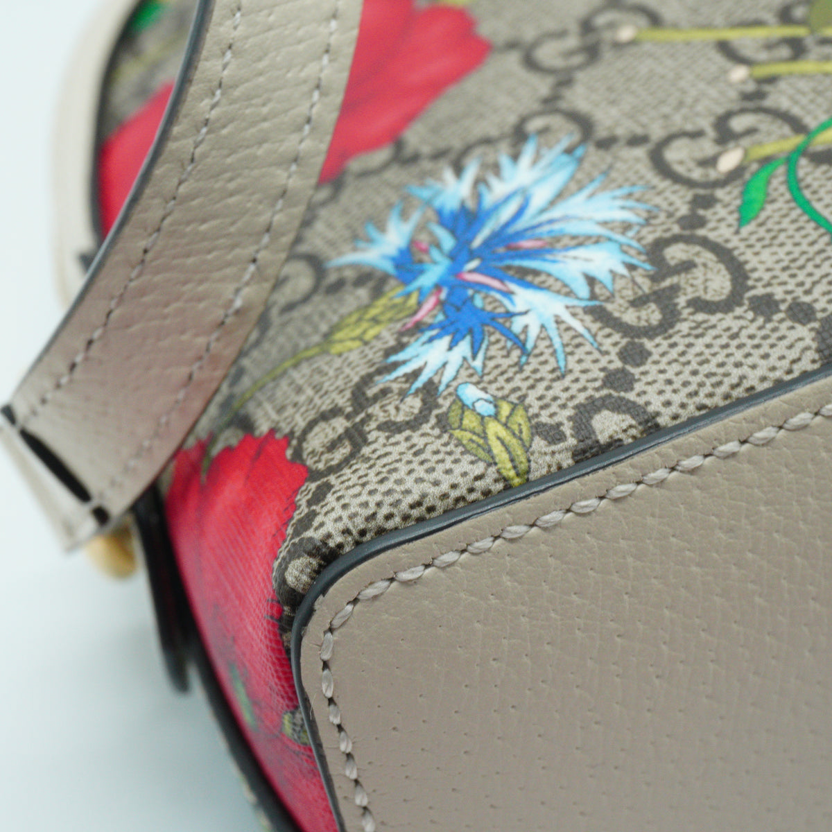 Gucci	Ophidia Flora Small GG Supreme Dome Shoulder  Bag Small