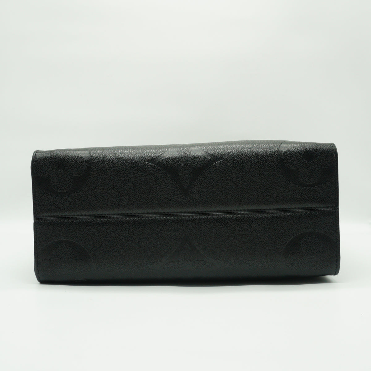 Louis Vuitton	OnTheGo Black MM Tote Bag GHW
