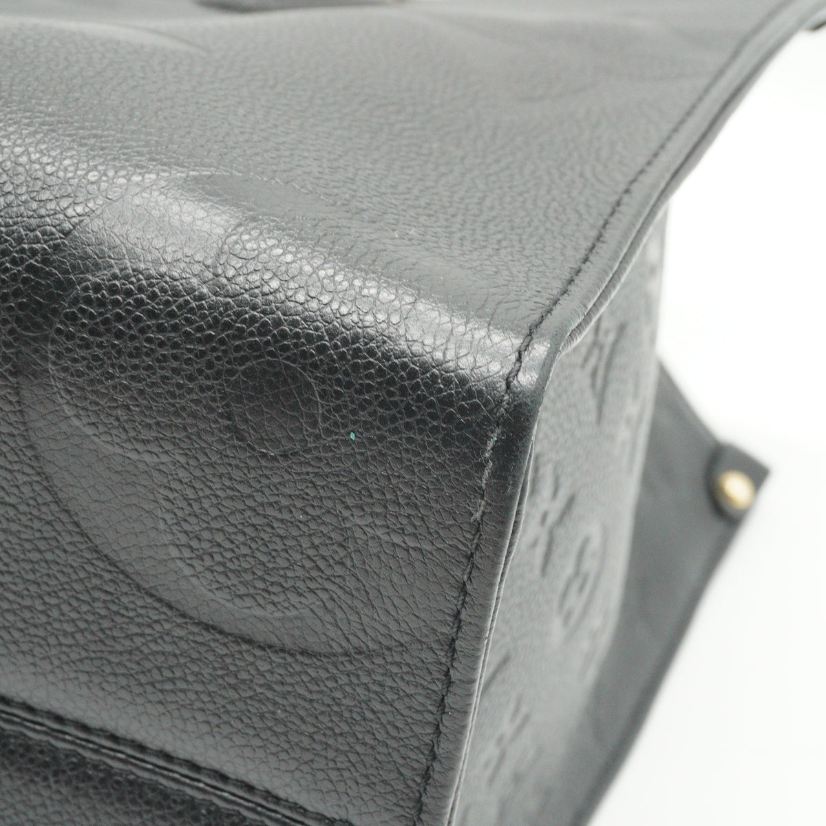 Louis Vuitton	OnTheGo Black MM Tote Bag GHW