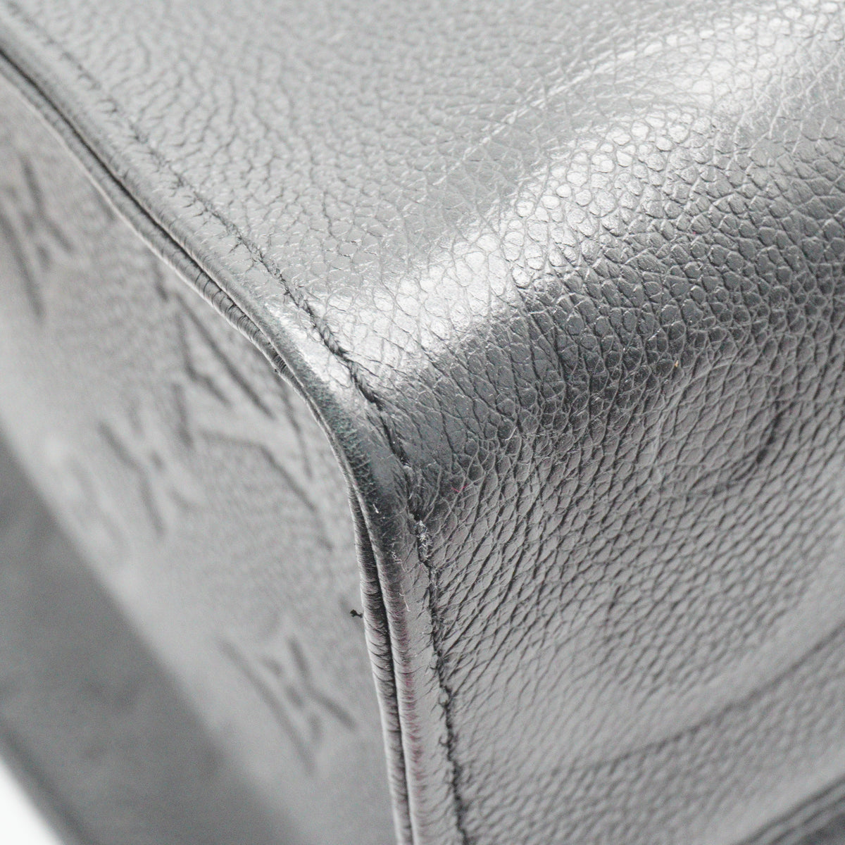Louis Vuitton	OnTheGo Black MM Tote Bag GHW