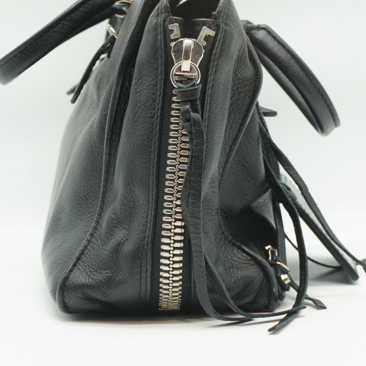 Balenciaga	Papier A6 Zip Around Tote Bag Black Small SHW