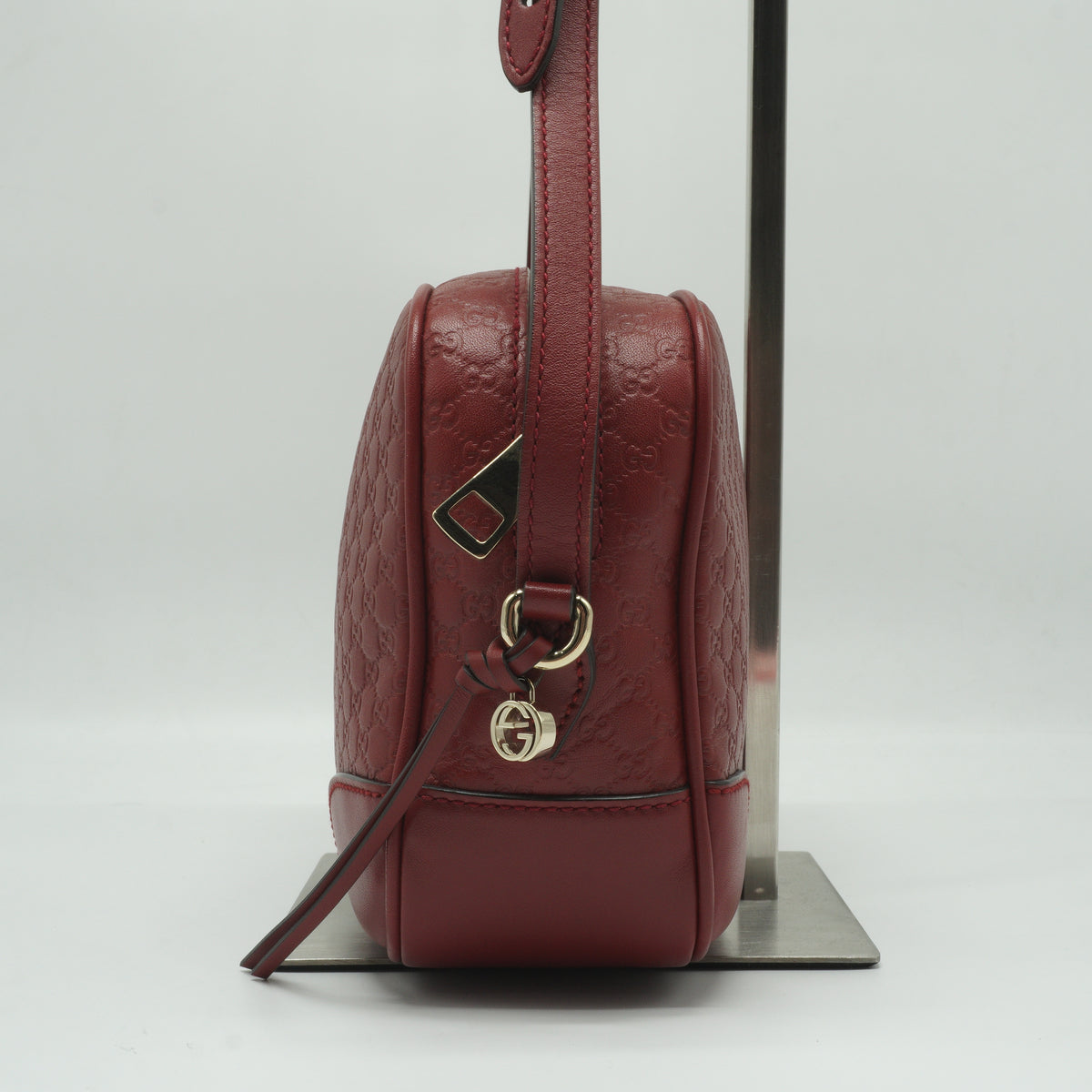 Gucci	Microuccissima Leather Mini Bree Red Crossbody Bag BHW