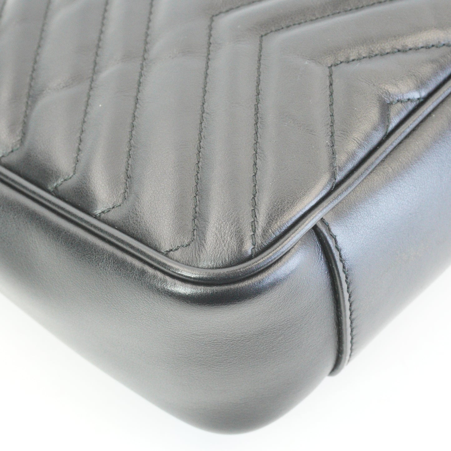 Gucci Marmont Matlasse Shoulder Bag Black GHW Medium