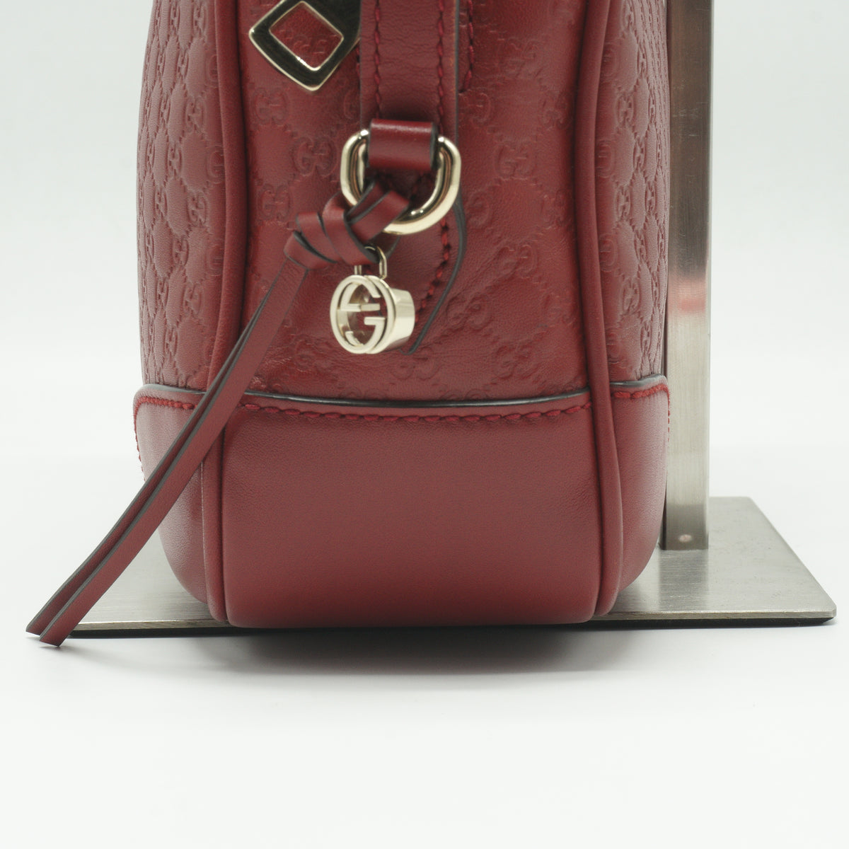 Gucci	Microuccissima Leather Mini Bree Red Crossbody Bag BHW