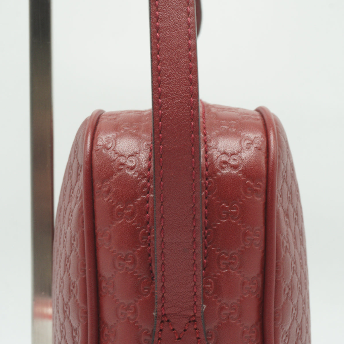 Gucci	Microuccissima Leather Mini Bree Red Crossbody Bag BHW
