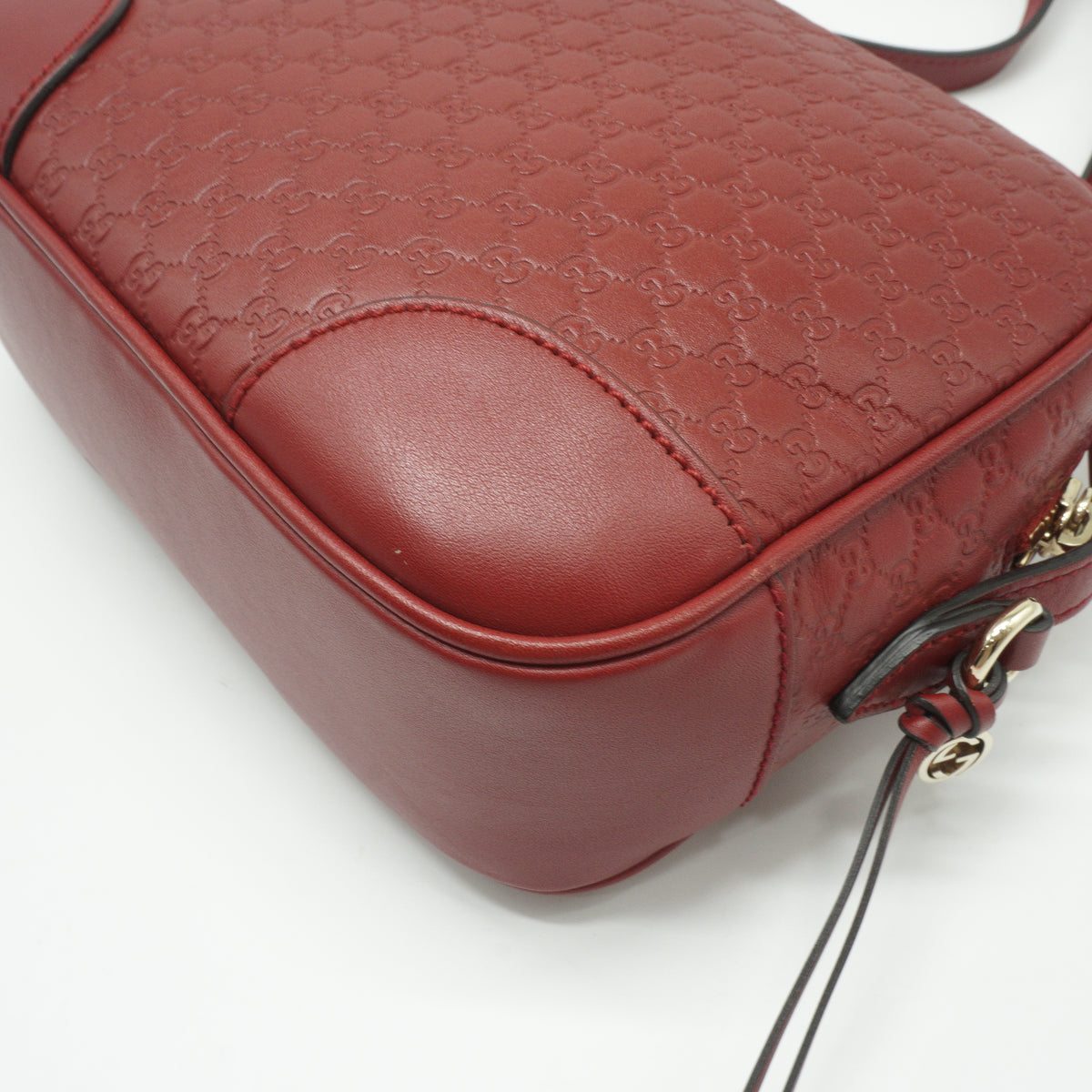 Gucci	Microuccissima Leather Mini Bree Red Crossbody Bag BHW