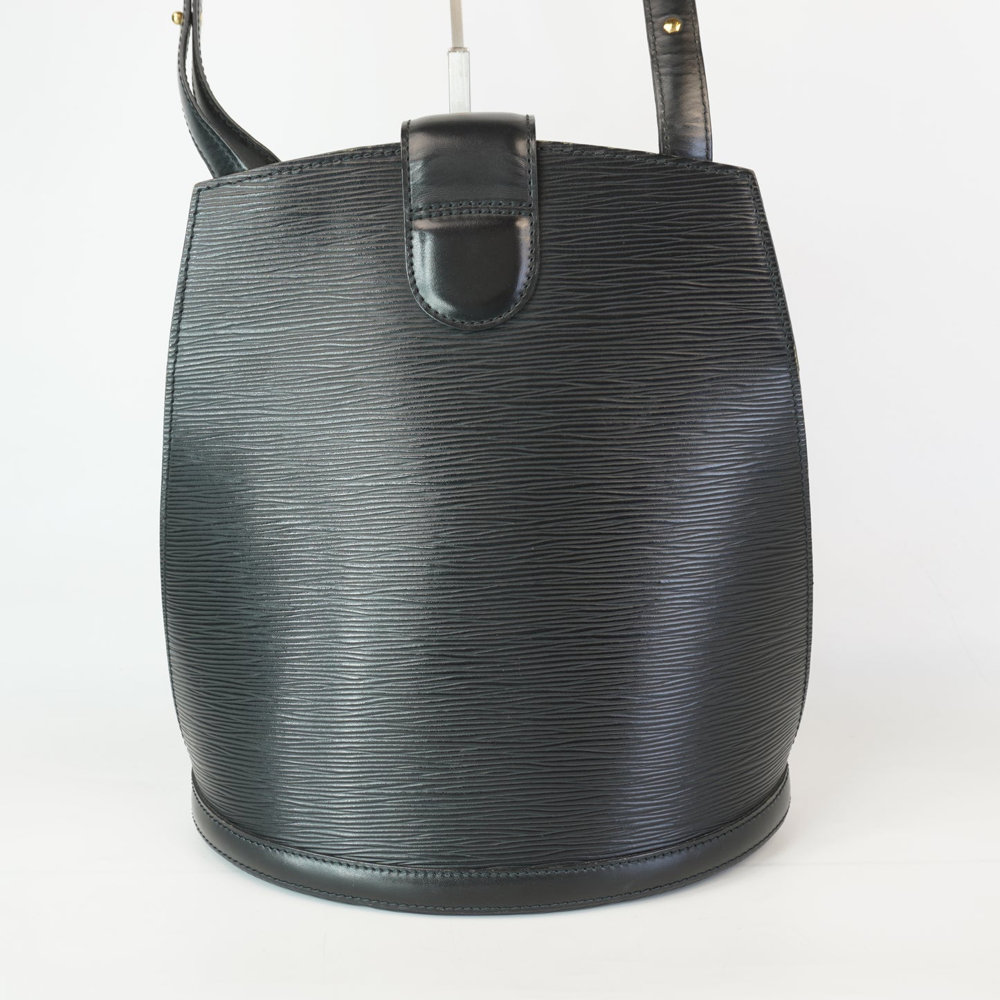 Louis Vuitton	Epi Cluny