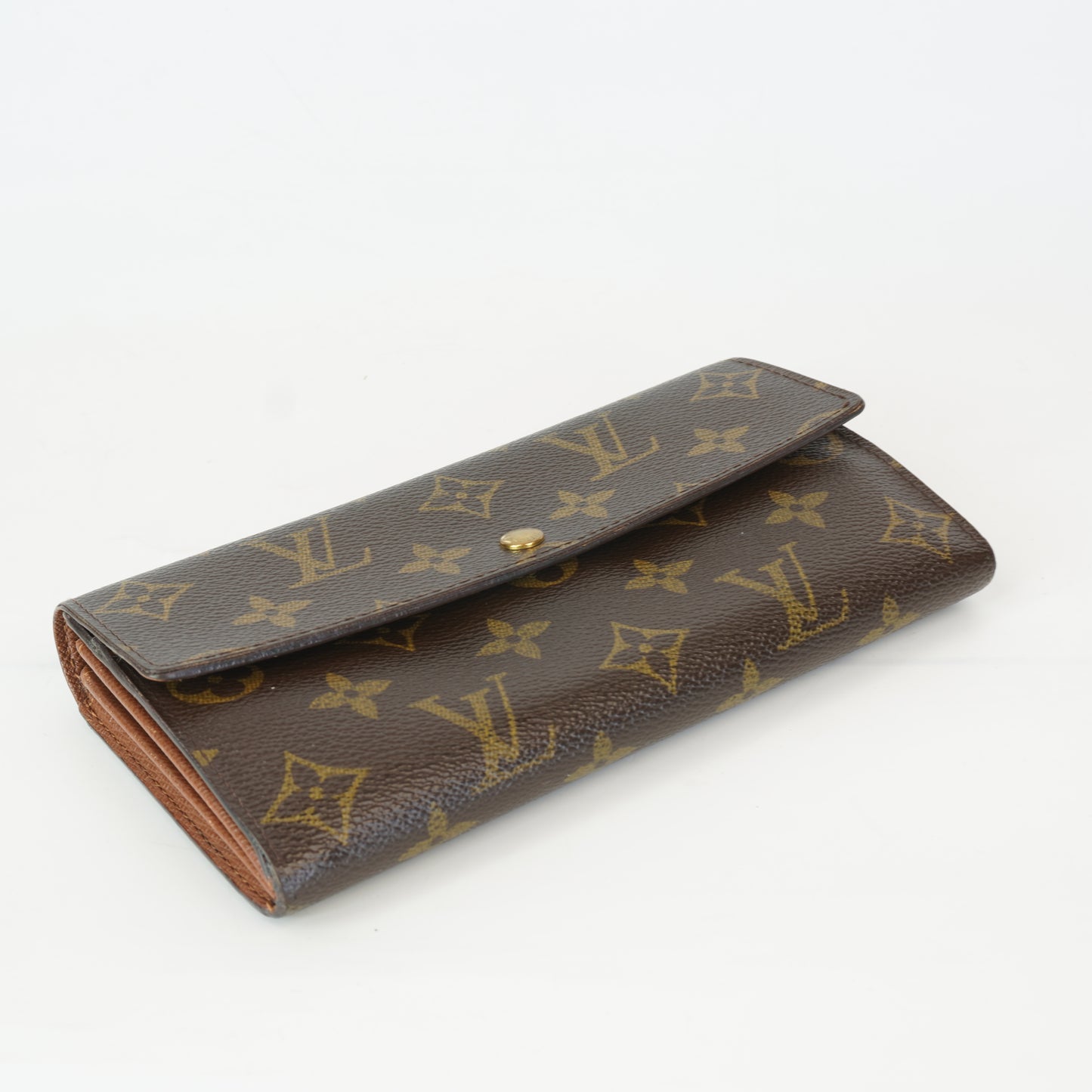 Louis Vuitton	Wallet