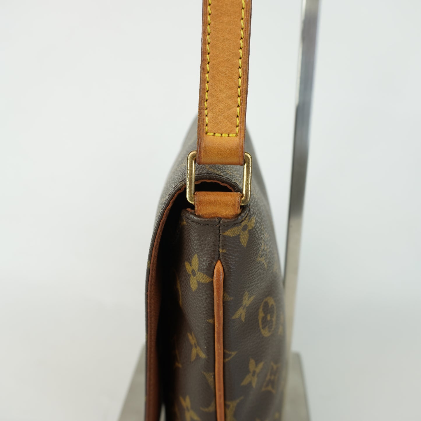 Louis Vuitton	Monogram Mussette