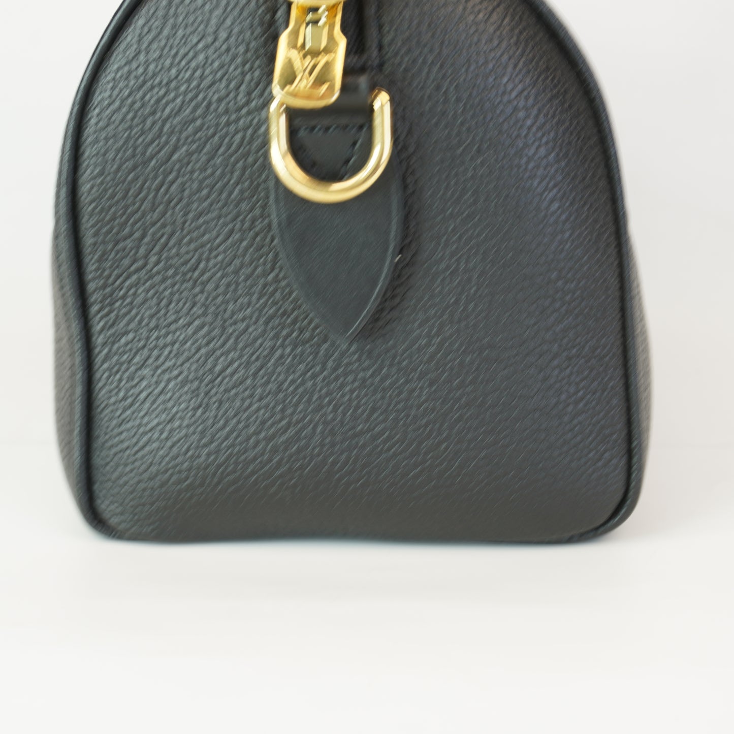 Louis Vuitton	Speedy Bandouliere 20 Black