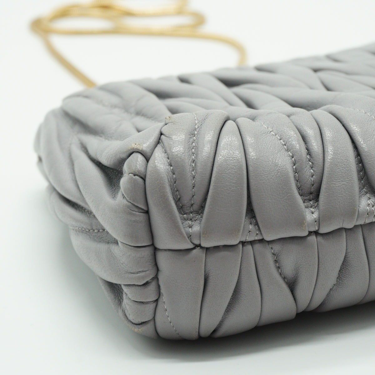 Miu Miu	Matelassé Small Leather Shoulder Bag Nube GHW