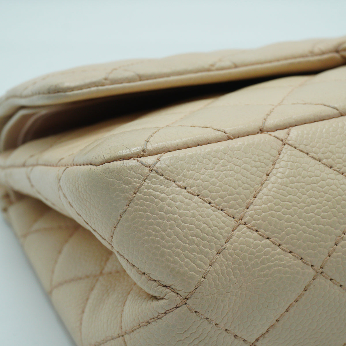 Chanel	2.55 Reissue Medium Flap Bag Beige GHW