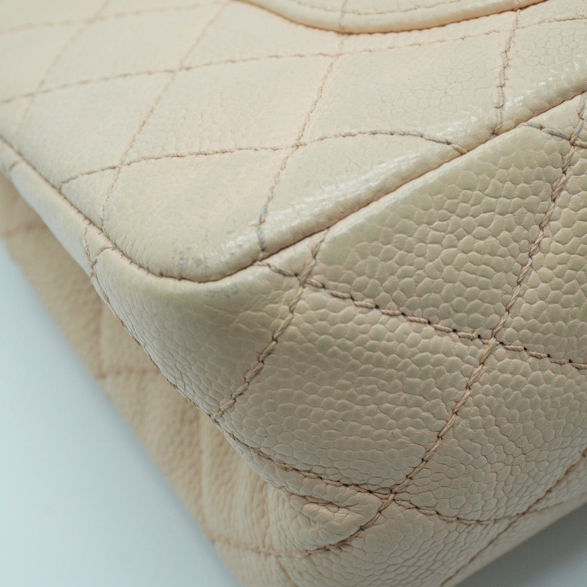 Chanel	2.55 Reissue Medium Flap Bag Beige GHW