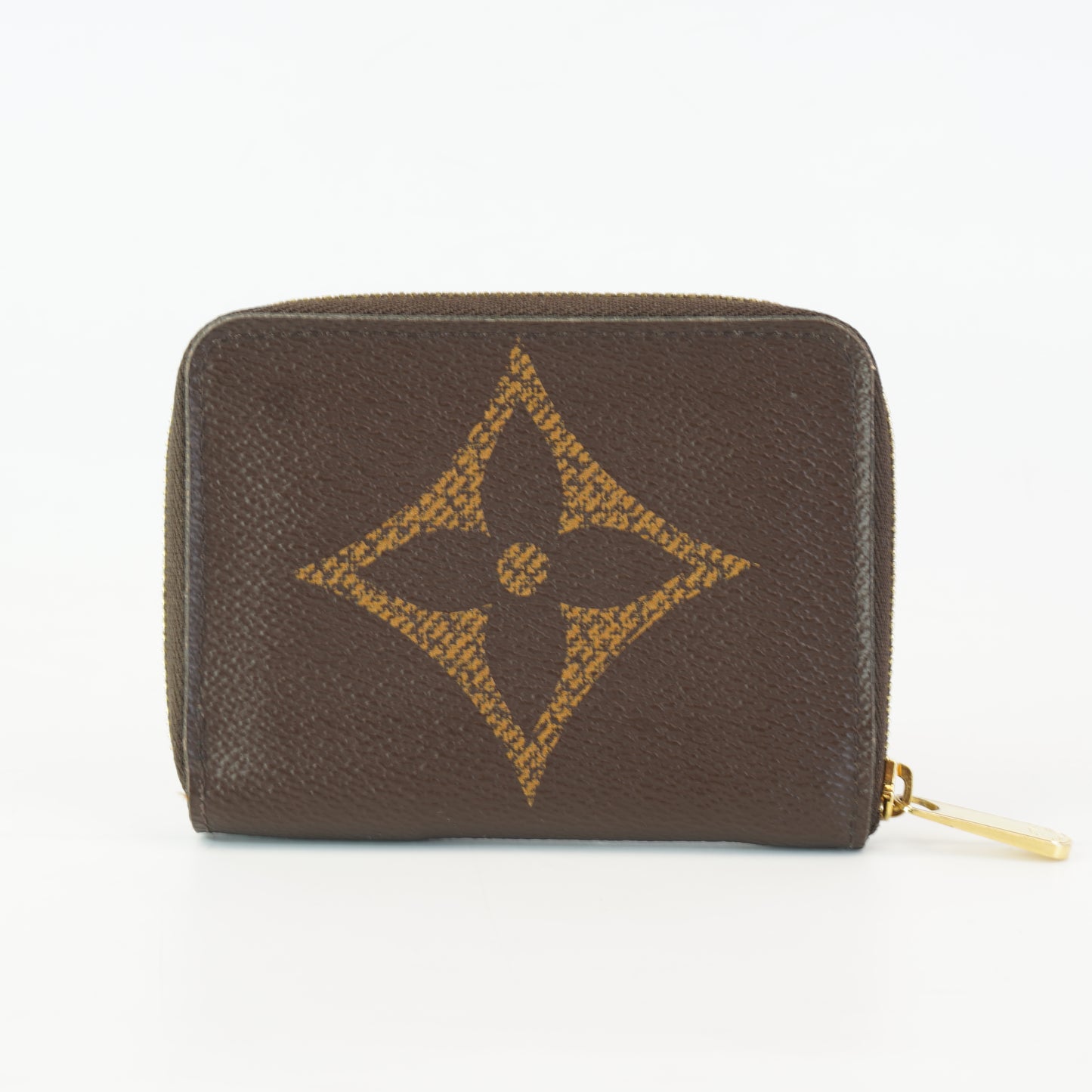 Louis Vuitton	Giant Reverse Monogram Compact Wallet