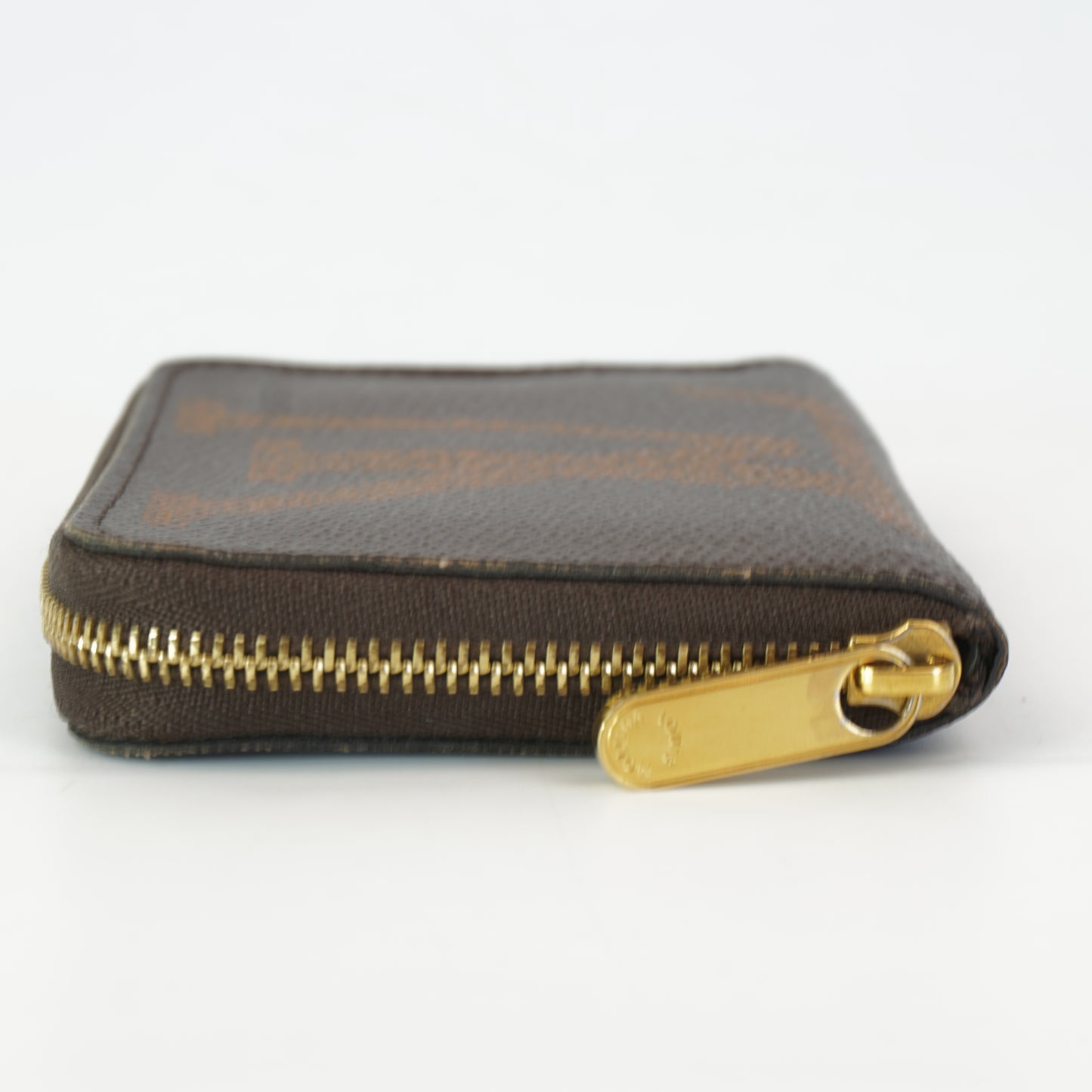 Louis Vuitton	Giant Reverse Monogram Compact Wallet