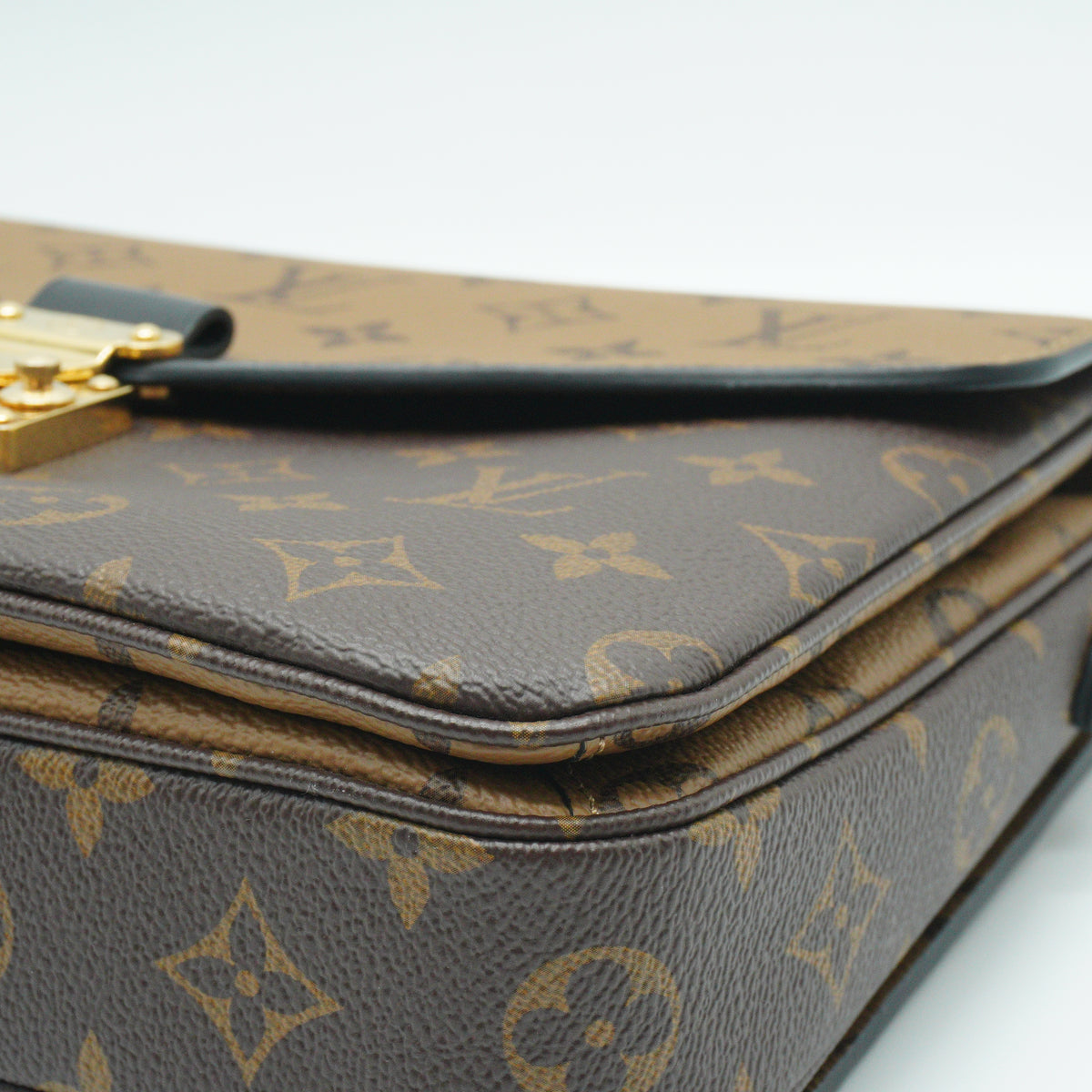 Louis Vuitton	Metis Reverse Mono Canvas Small GHW