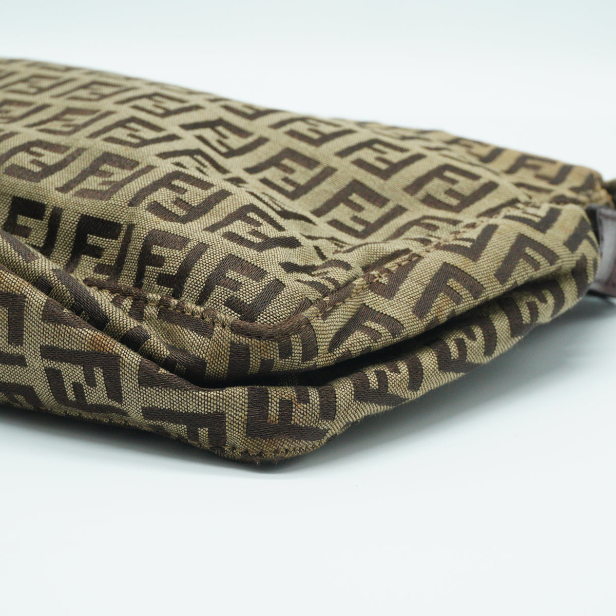 Fendi	Zucchino Pochette Medium GHW