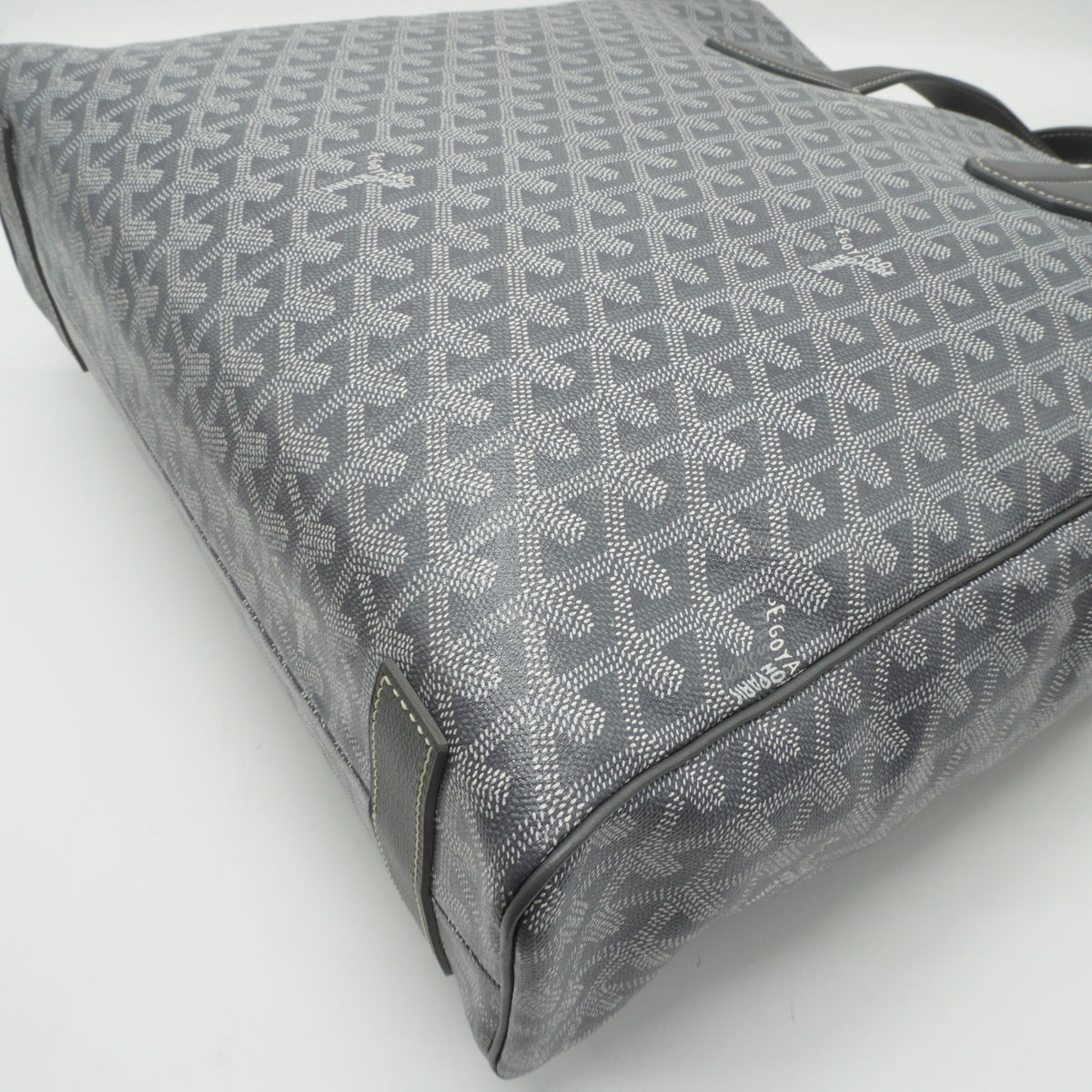 Goyard	Goyardine Voltaire SHW Large
