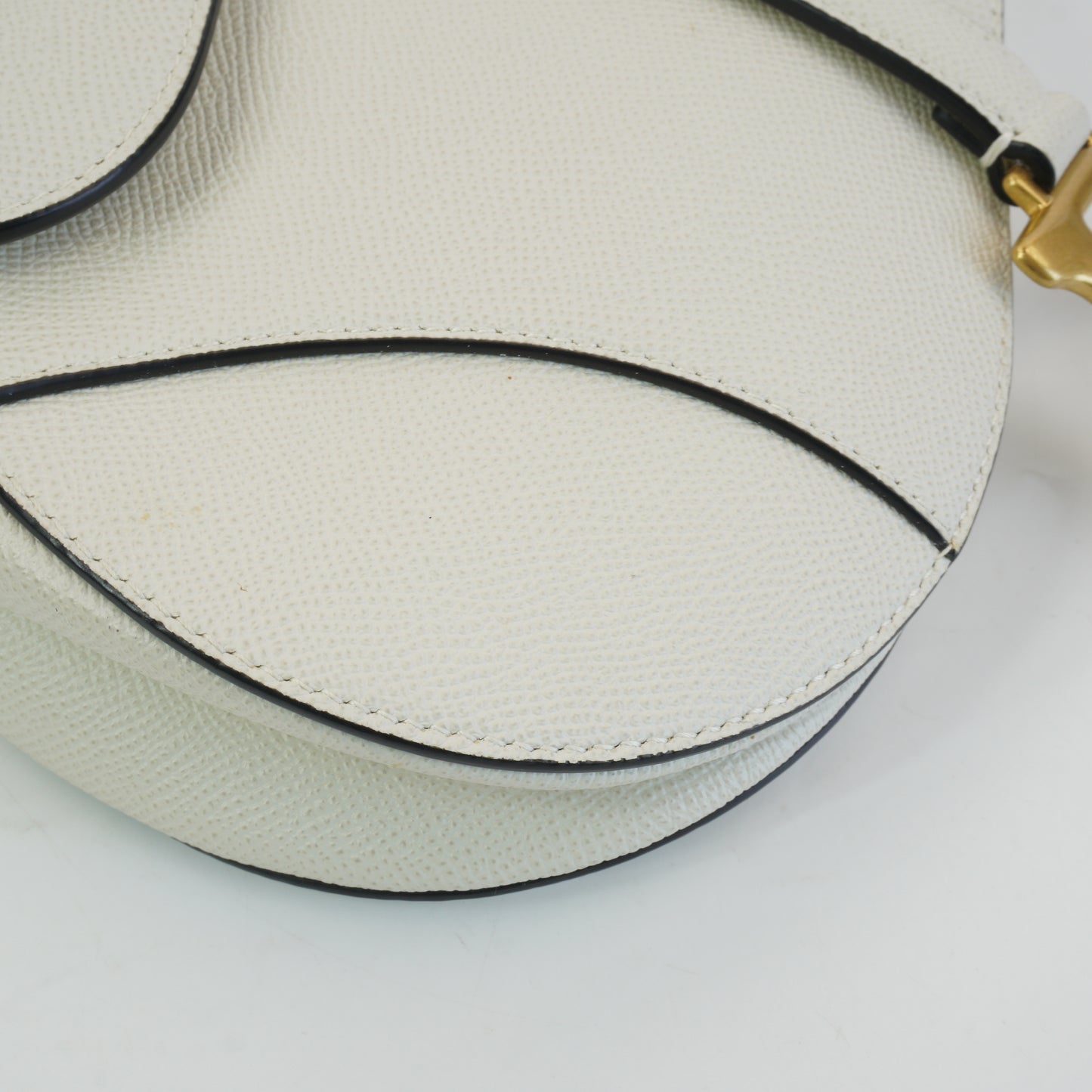 Dior	Saddle White Medium GHW