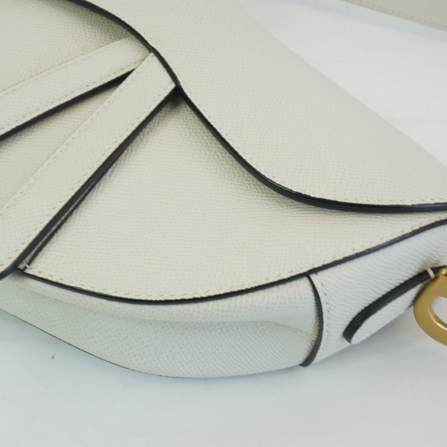Dior	Saddle White Medium GHW
