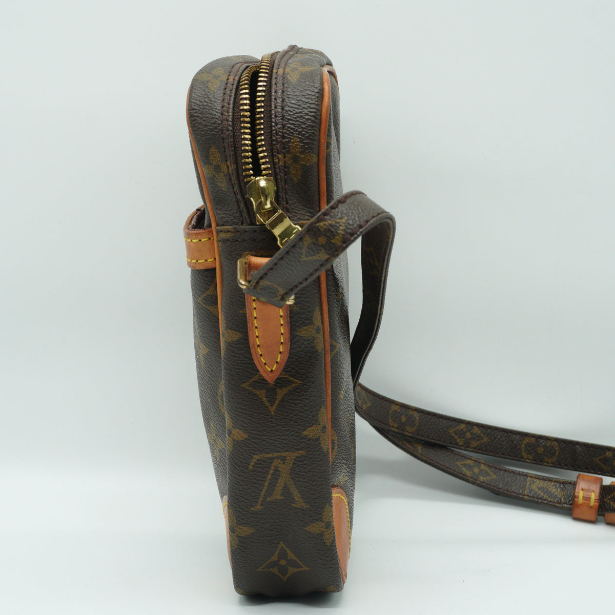 Louis Vuitton	Danube Shoulder Bag Monogram Small GHW