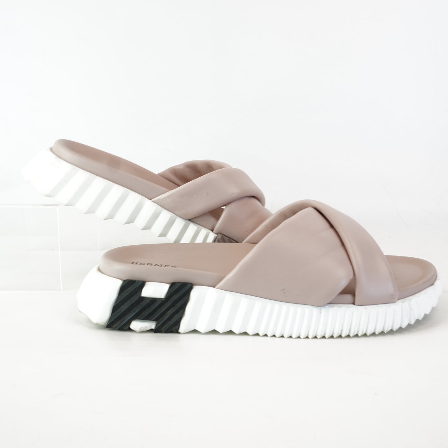 Hermes Infra Sandals in Rose size.39