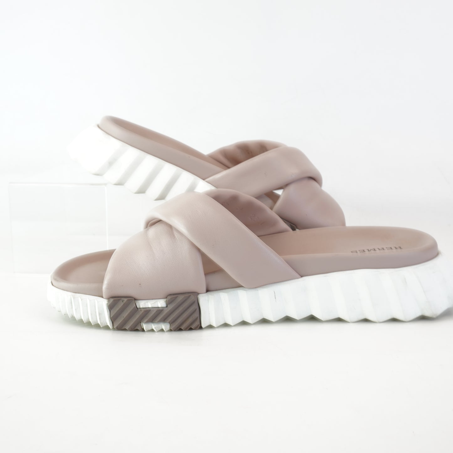 Hermes Infra Sandals in Rose size.39