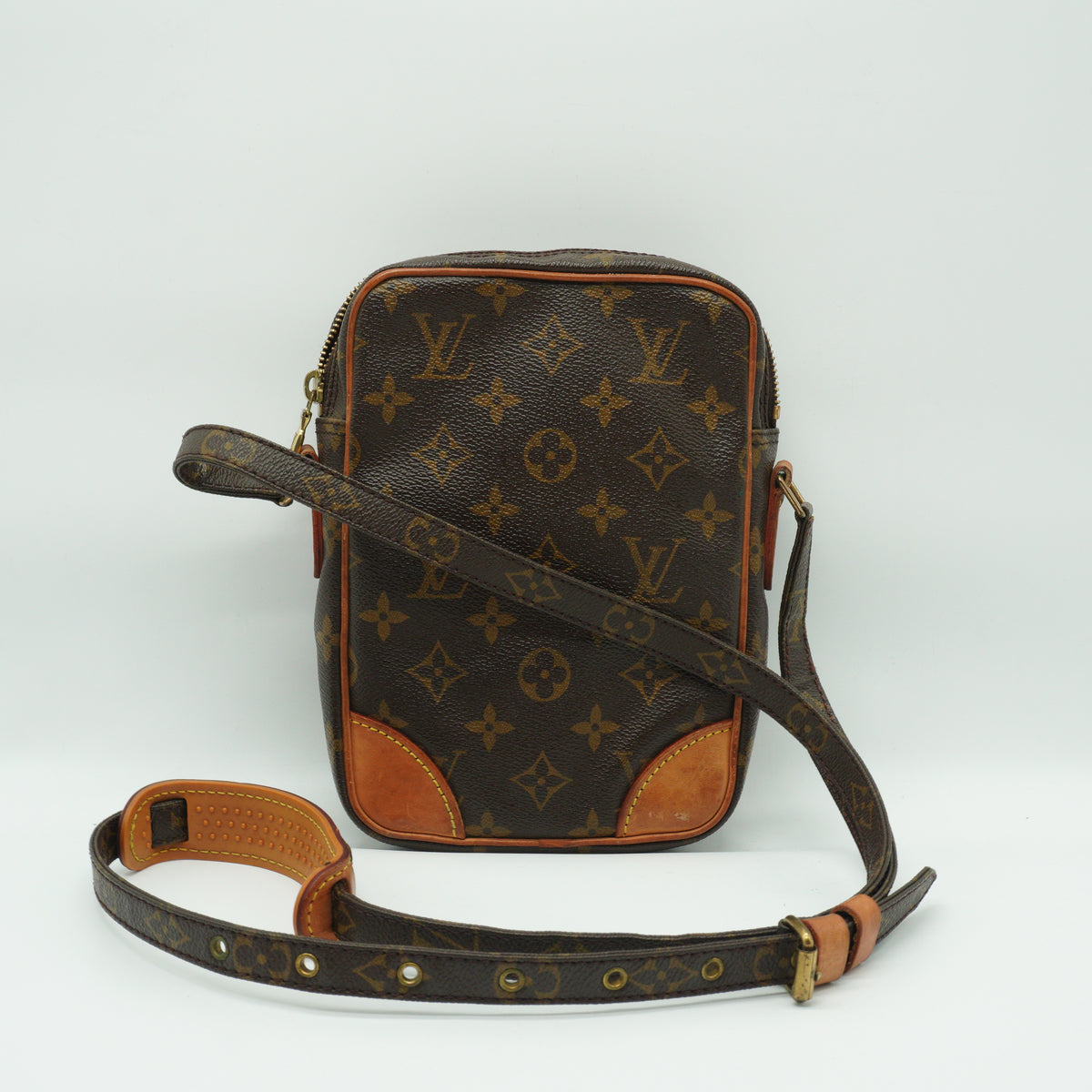 Louis Vuitton	Danube Shoulder Bag Monogram Small GHW