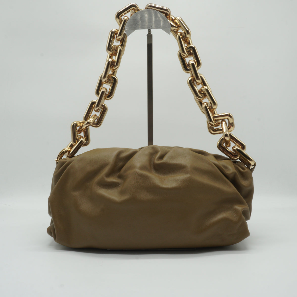 Bottega Veneta	Chain Pouch Brown Medium GHW