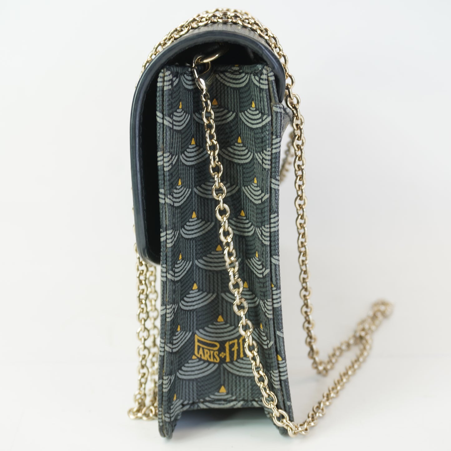 FLP	Parade Pochette