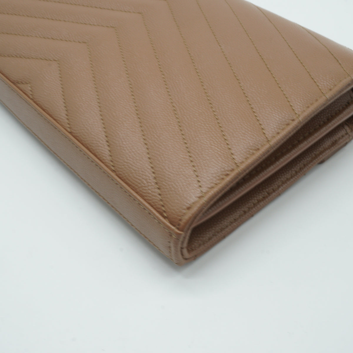 YSL	Cassandre envelope WOC Dark Caramel Small GHW