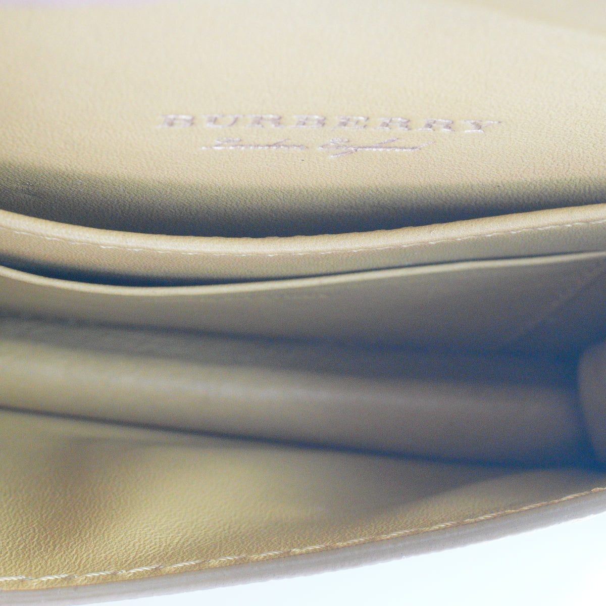 Burberry	House Check Madison Buckle Mini Leather Yellow GHW