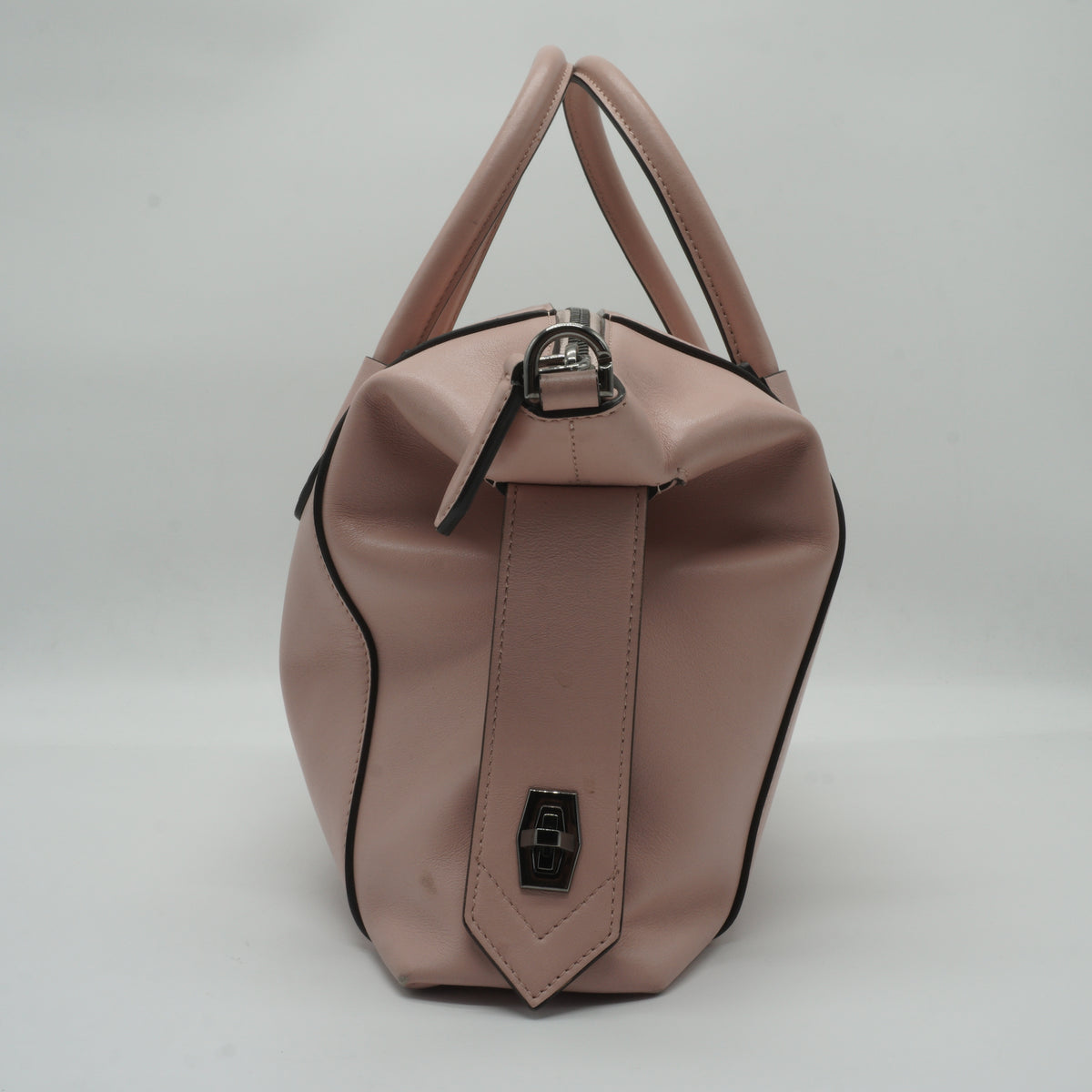 Givenchy Antigona Soft Bag Baby Pink Medium SHW
