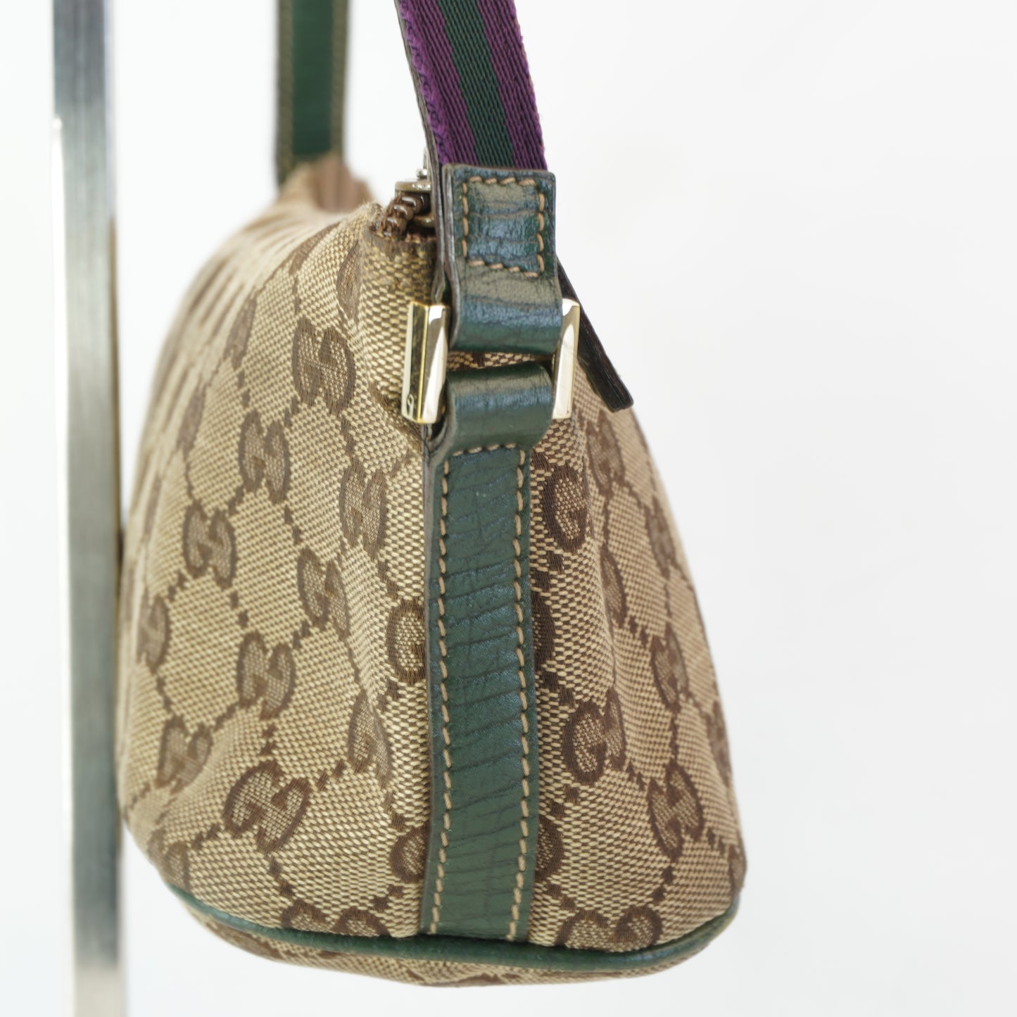 Gucci GG Boat Baguette Pochette