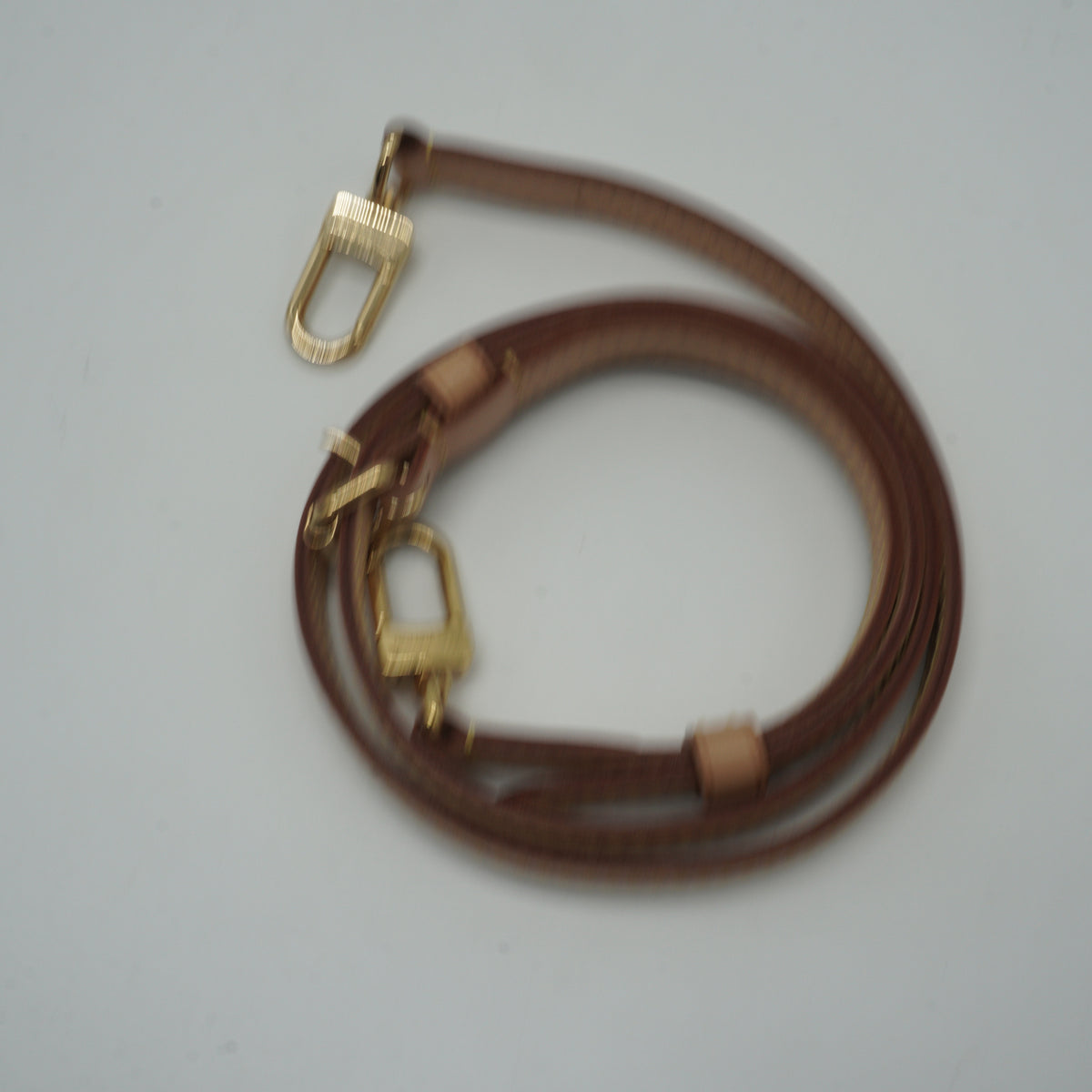 Louis Vuitton	Rivoli MM Monogram GHW