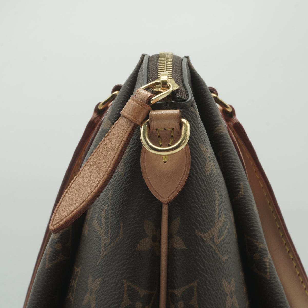 Louis Vuitton	Rivoli MM Monogram GHW