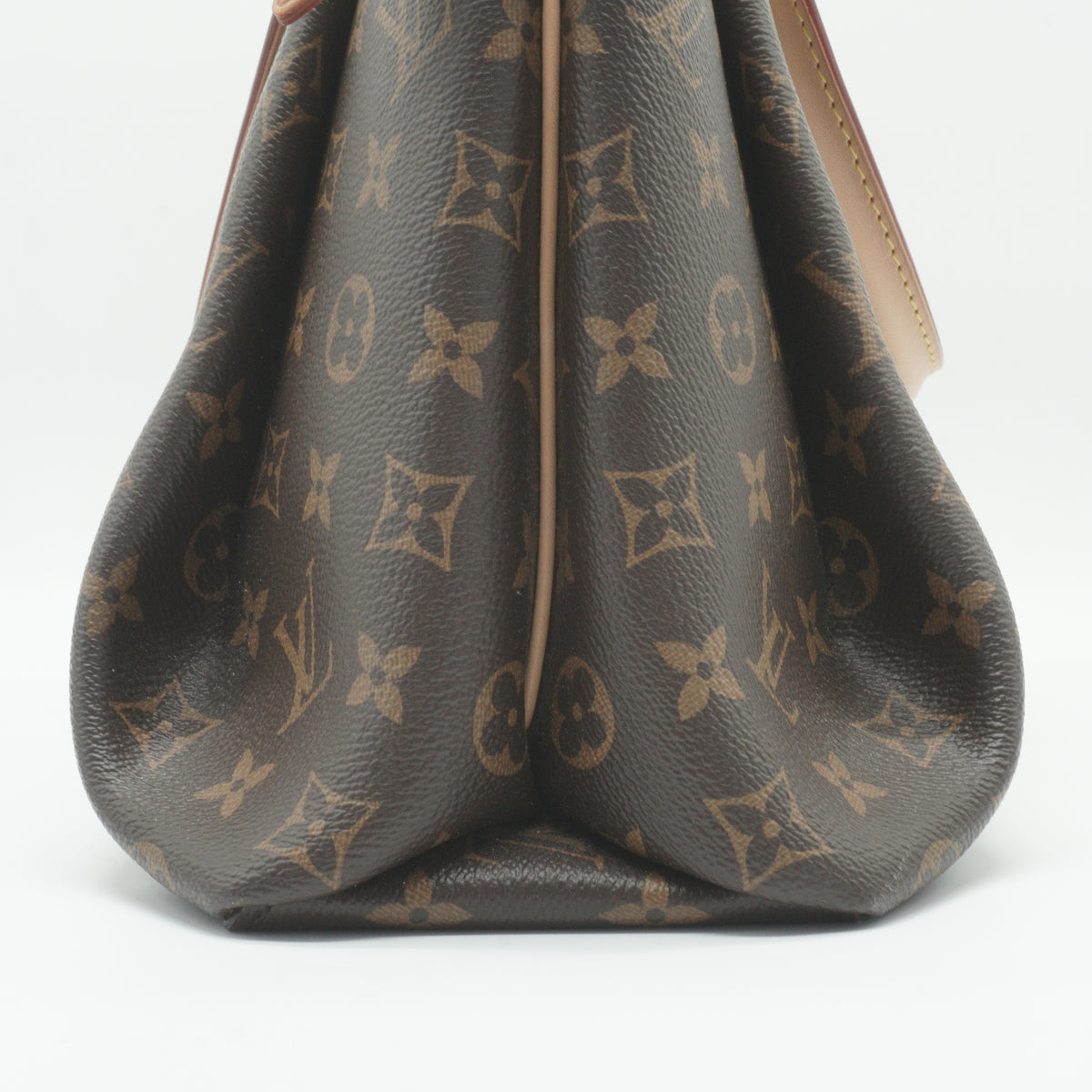 Louis Vuitton	Rivoli MM Monogram GHW