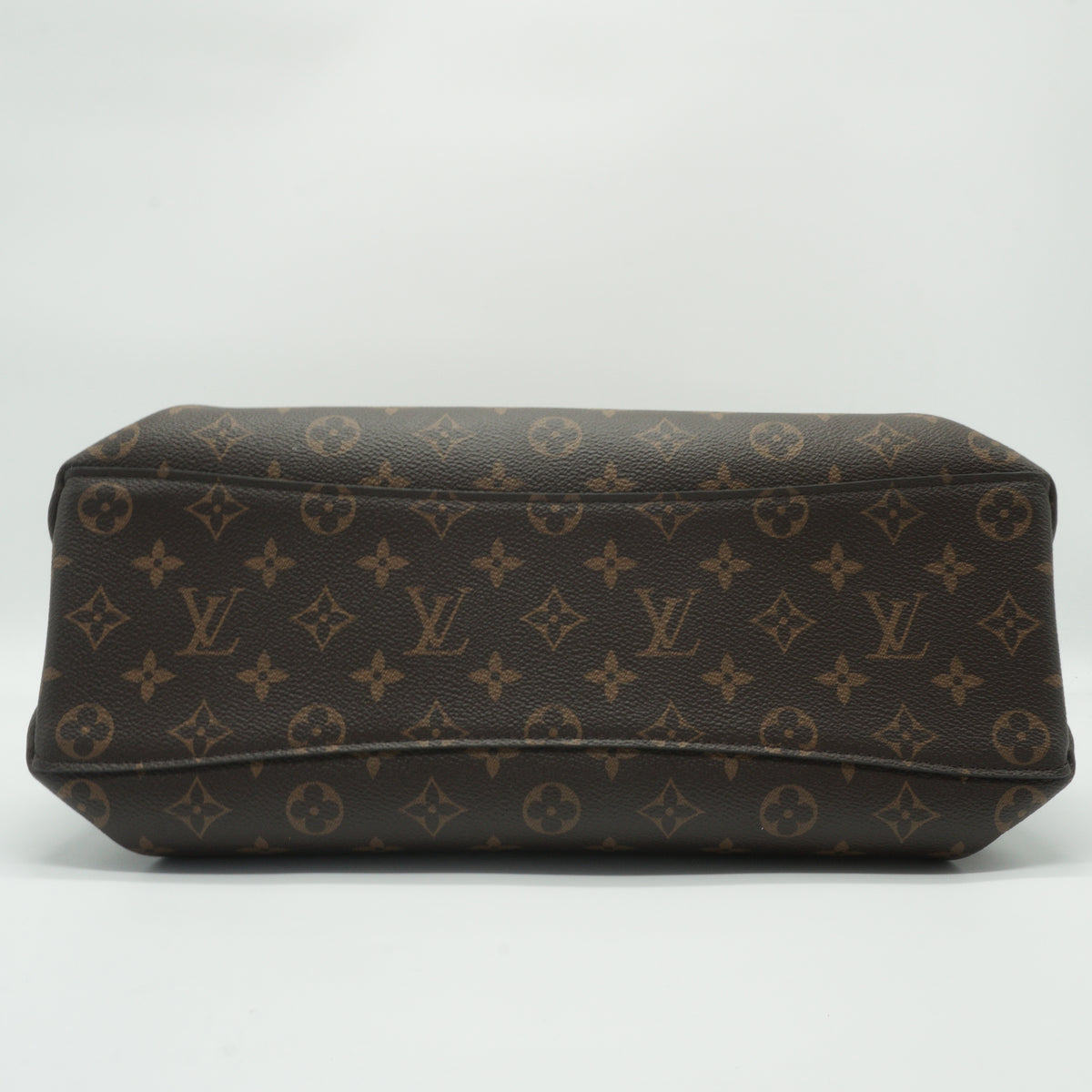 Louis Vuitton	Rivoli MM Monogram GHW