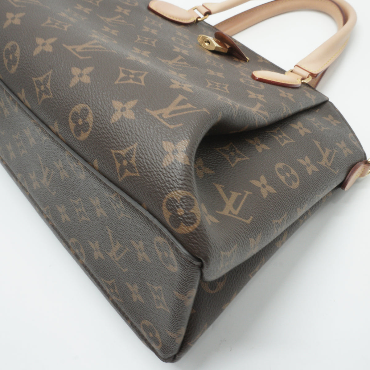 Louis Vuitton	Rivoli MM Monogram GHW