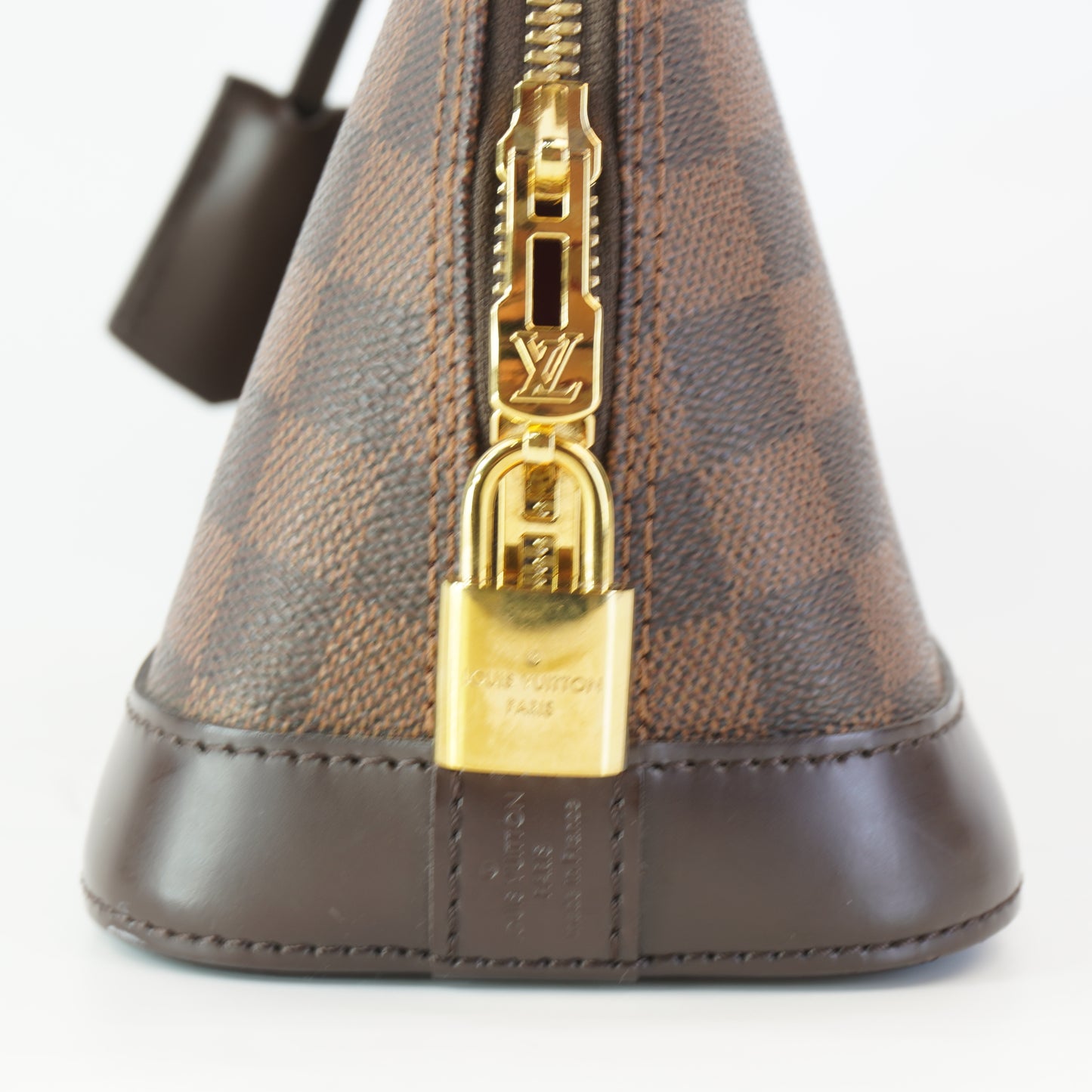 Louis Vuitton	Alma BB DE