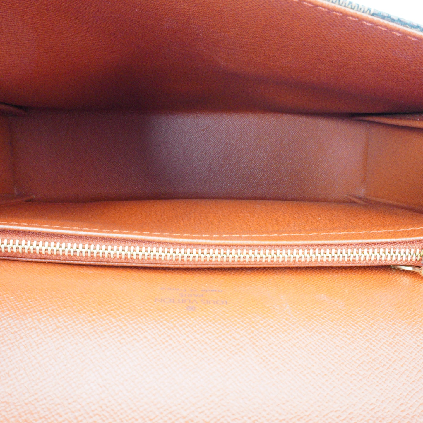 Louis Vuitton	Tribeca Carre Shoulder Bag DE GHW Medium