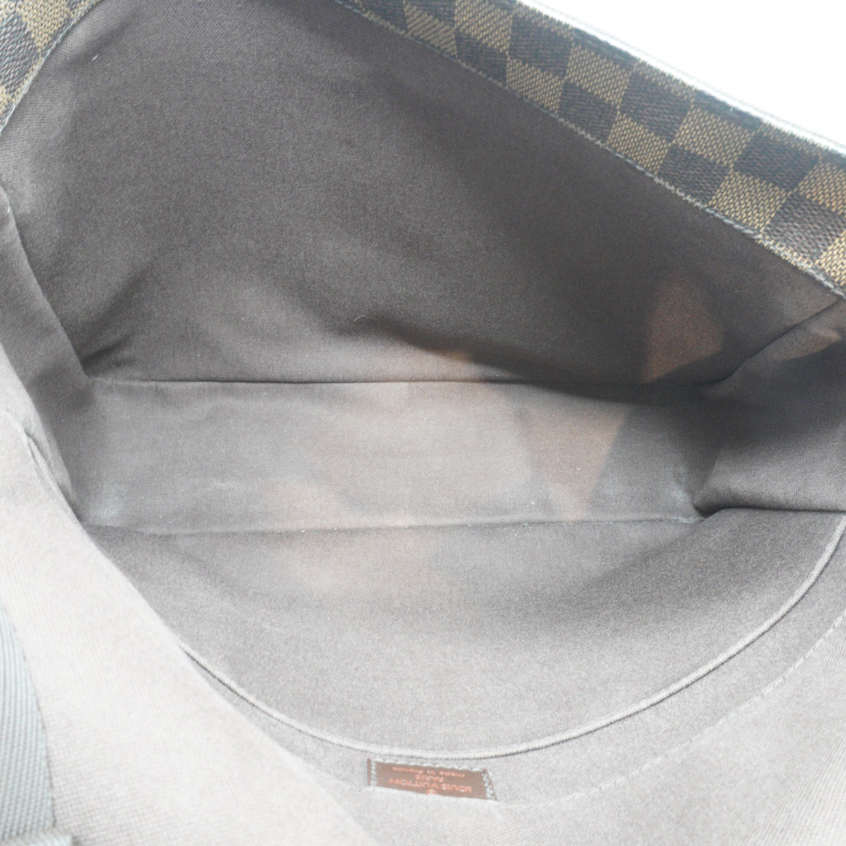 Louis Vuitton	Bastille Messenger Bag DE Large GHW