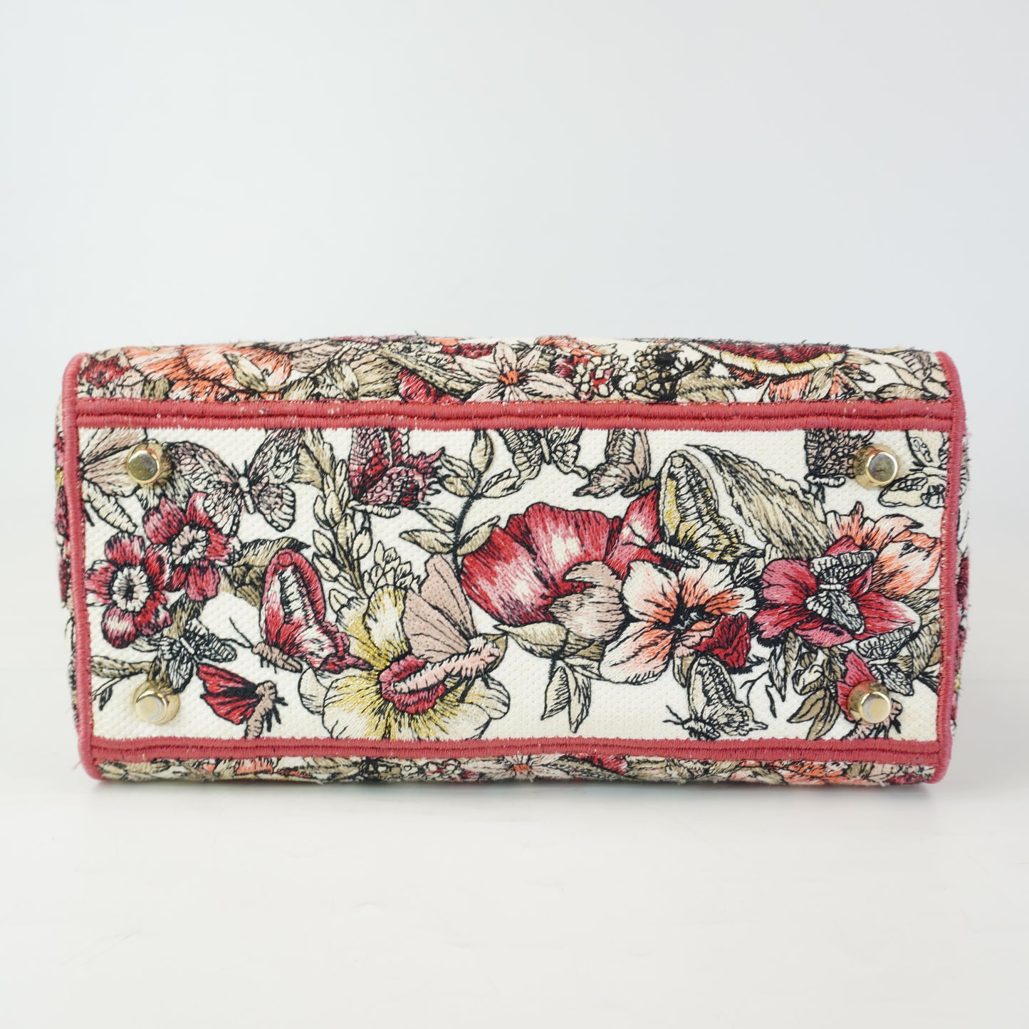 Dior	Lady D-Lite Bag Medium GHW