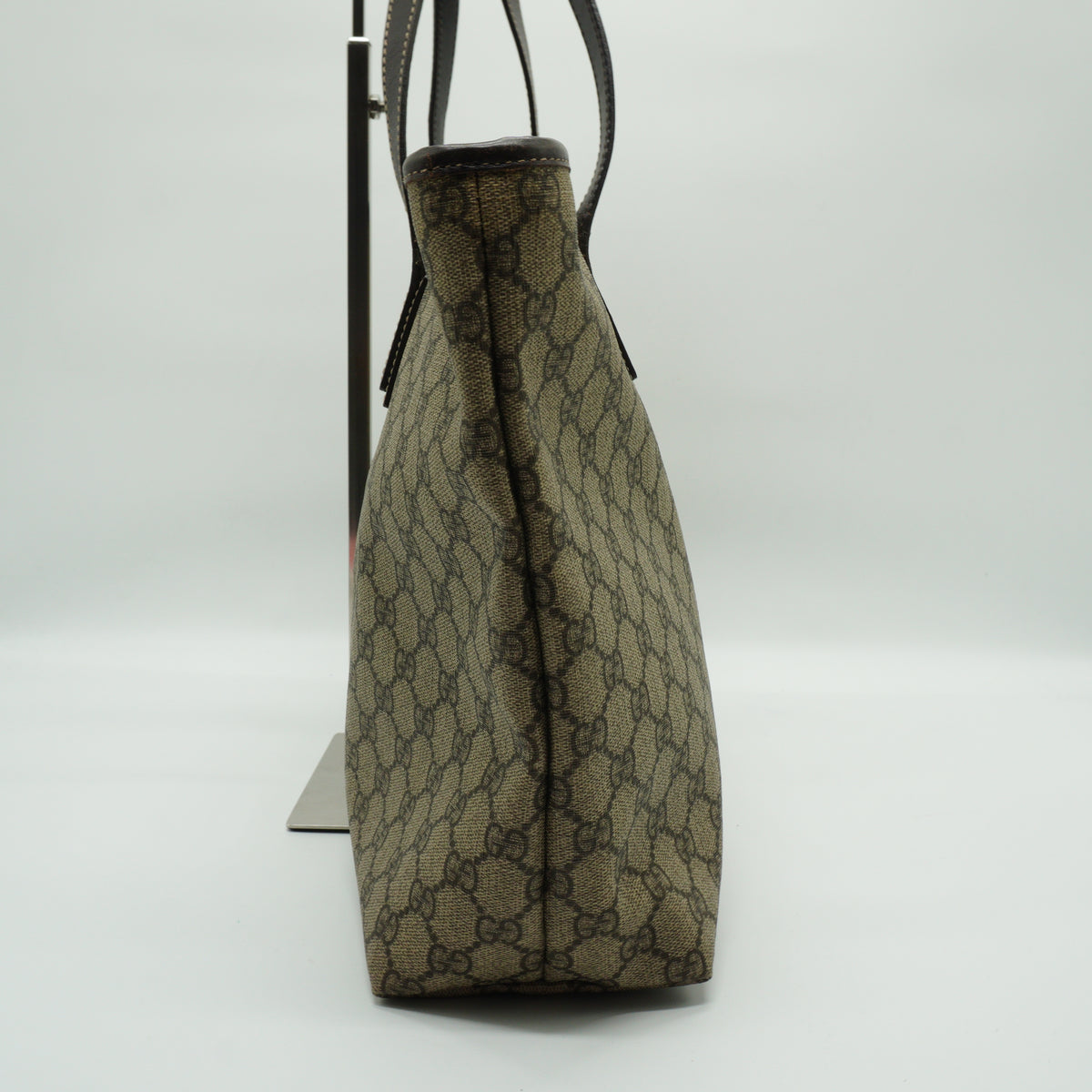 Gucci GG Supreme Large Zip Tote Bag