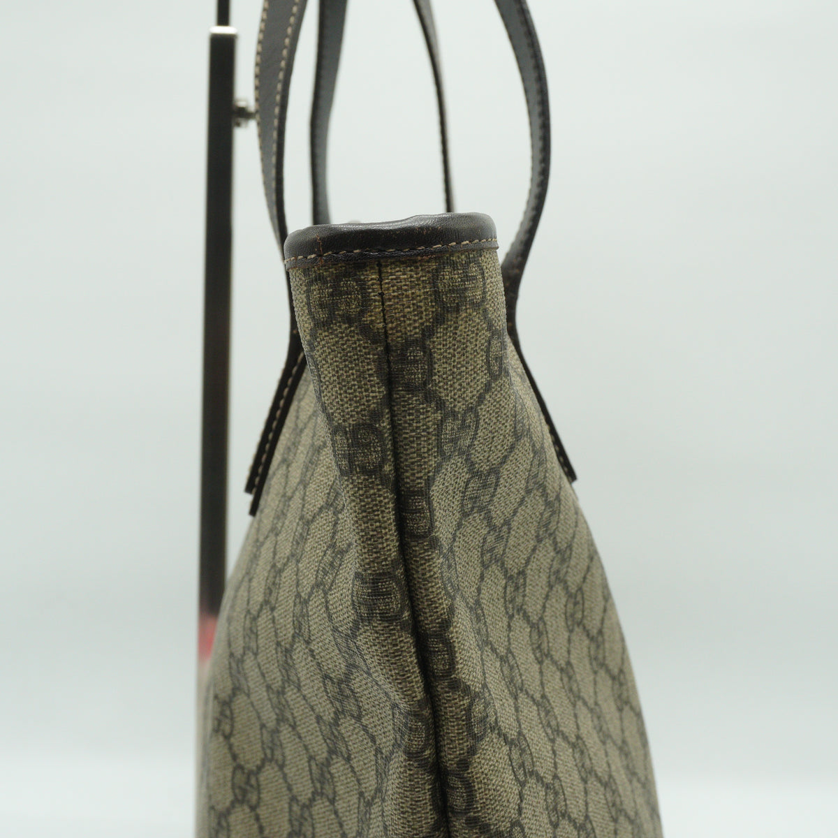 Gucci GG Supreme Large Zip Tote Bag