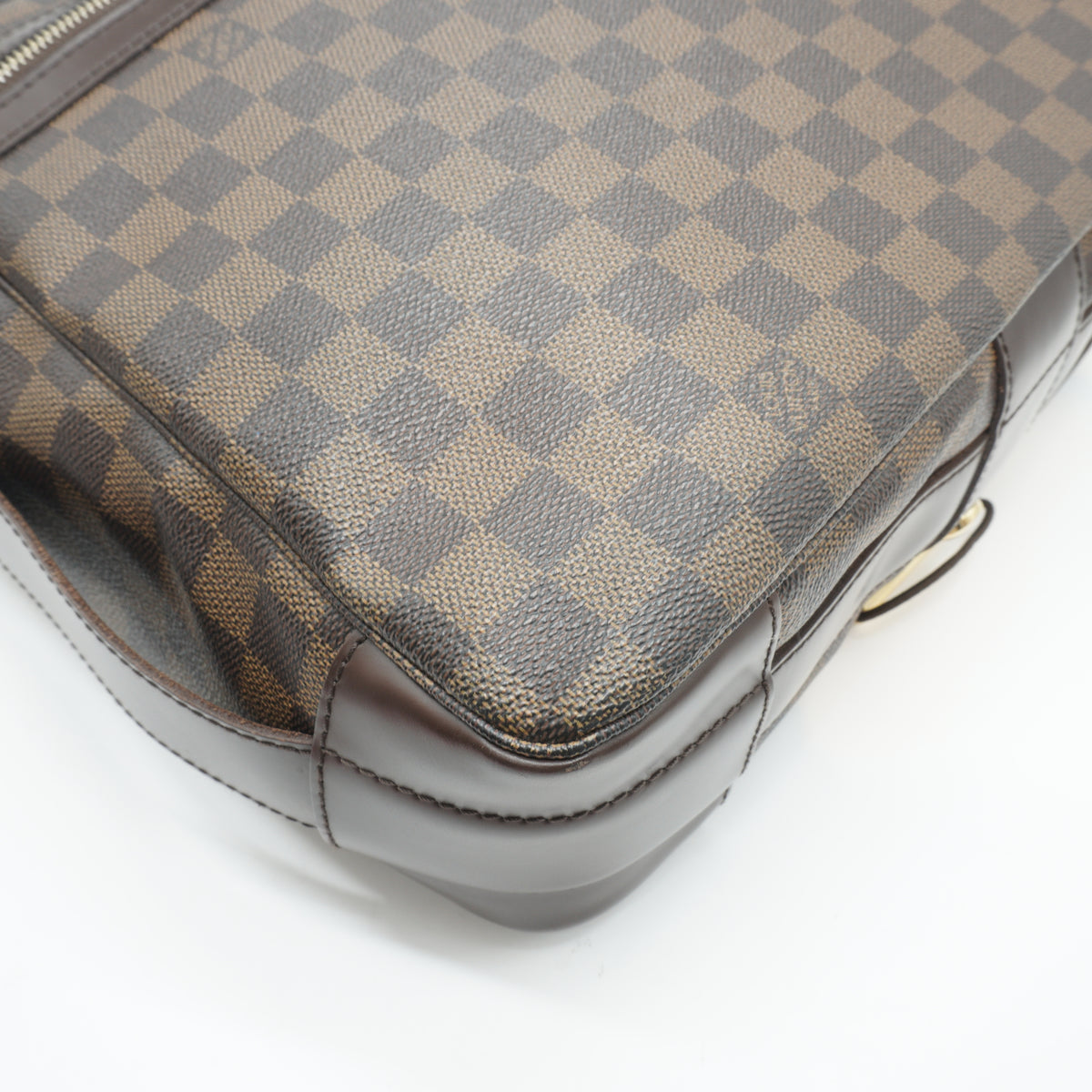 Louis Vuitton	Bastille Messenger Bag DE Large GHW