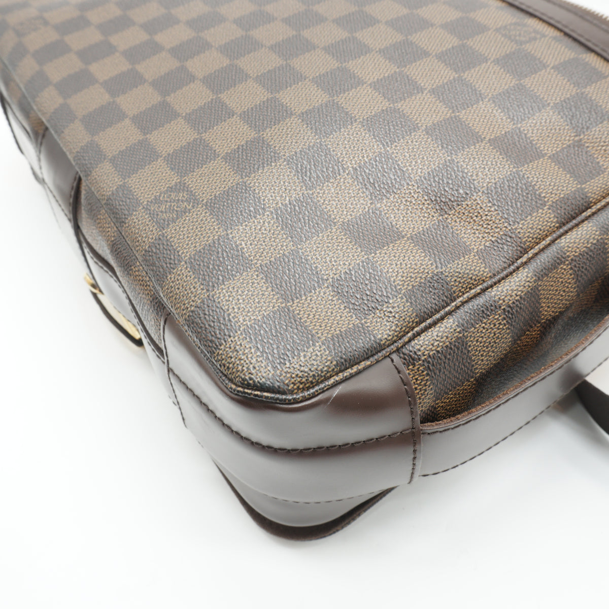 Louis Vuitton	Bastille Messenger Bag DE Large GHW